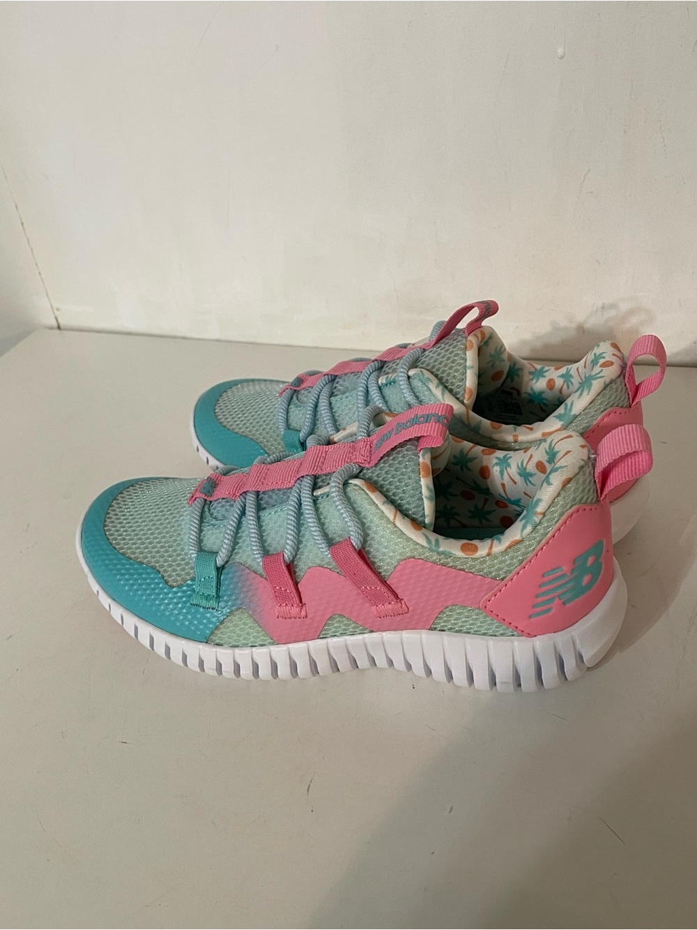 New Balance Sneakers for Girls - Picture 3 of 8